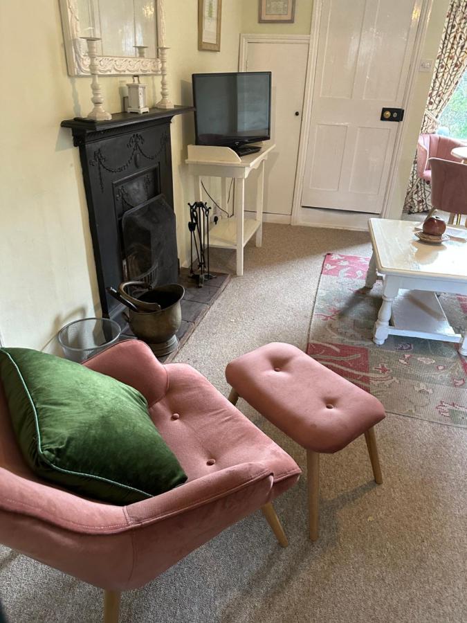 2 Bedroomed Cottage Near Quay Blakeney  Exteriör bild