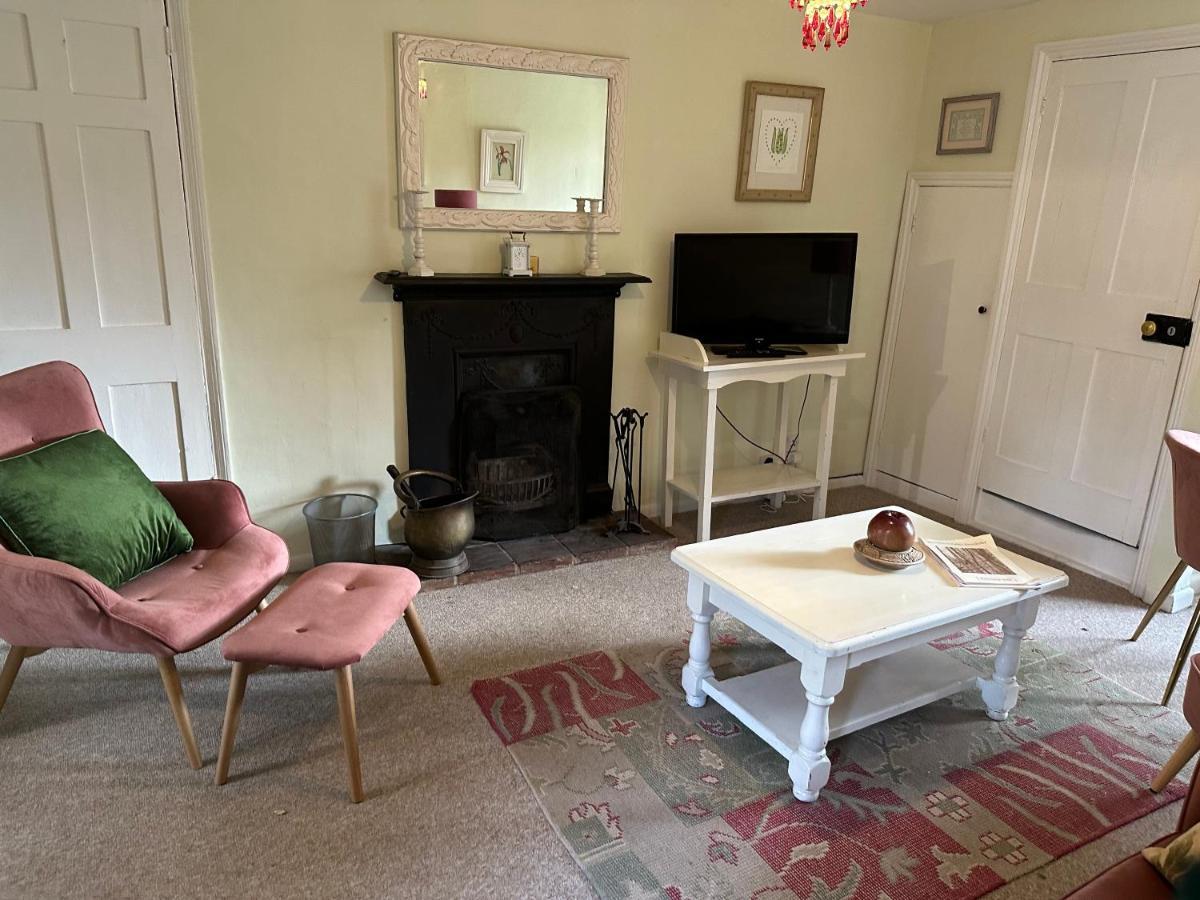 2 Bedroomed Cottage Near Quay Blakeney  Exteriör bild